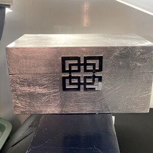 Metallic box 11” x 4”